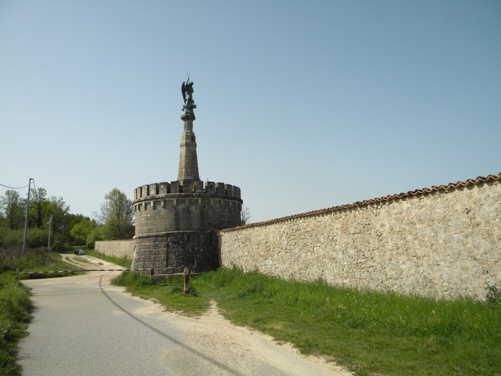 93.jpg